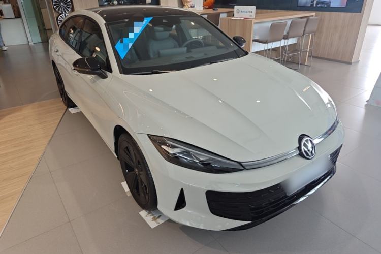 Used Volkswagen Lamando 2026 Lavida L GTS 380TSI Lingfeng Millionth Anniversary Edition Front Right 45 Deg