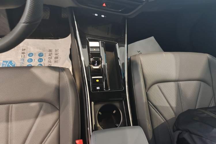 Used Volkswagen Lamando 2026 Lavida L GTS 380TSI Lingfeng Millionth Anniversary Edition Gear Lever