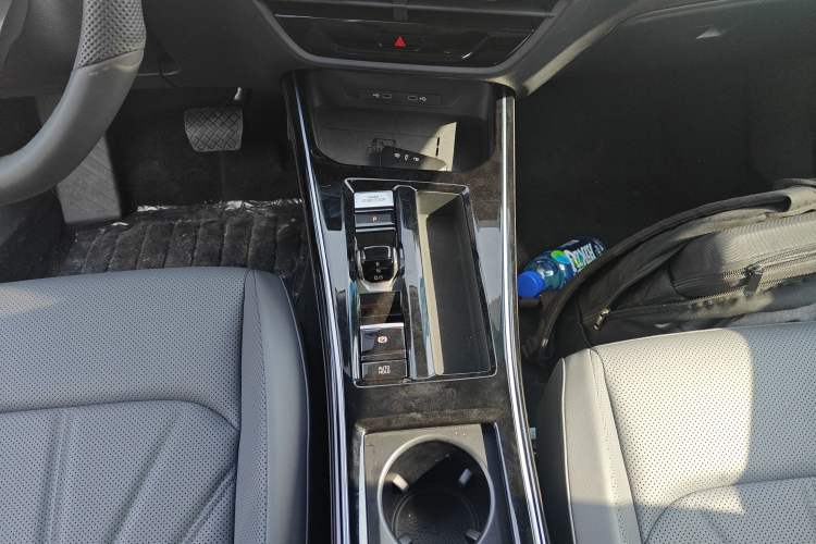 Used Volkswagen Lamando 2026 Lavida L GTS 380TSI Lingfeng Millionth Anniversary Edition Gear Lever