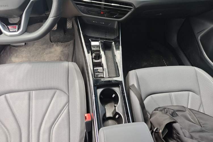 Used Volkswagen Lamando 2026 Lavida L GTS 380TSI Lingfeng Millionth Anniversary Edition Gear Lever