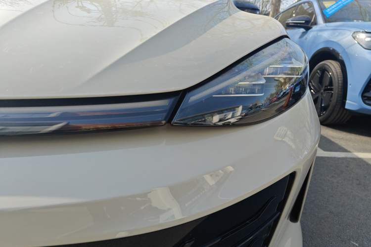 Used Volkswagen Lamando 2026 Lavida L GTS 380TSI Lingfeng Millionth Anniversary Edition Left Front Headlight