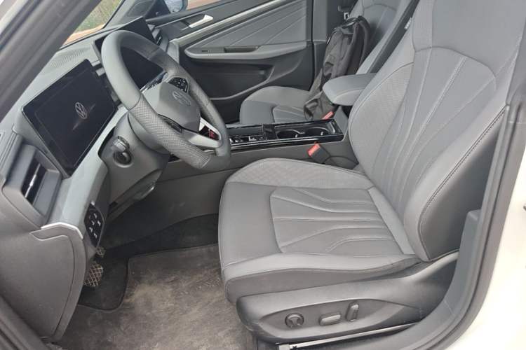 Used Volkswagen Lamando 2026 Lavida L GTS 380TSI Lingfeng Millionth Anniversary Edition Left Front Seat