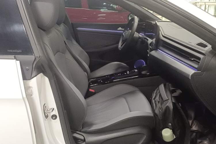 Used Volkswagen Lamando 2026 Lavida L 300TSI Lingdong Edition Right Front Seat