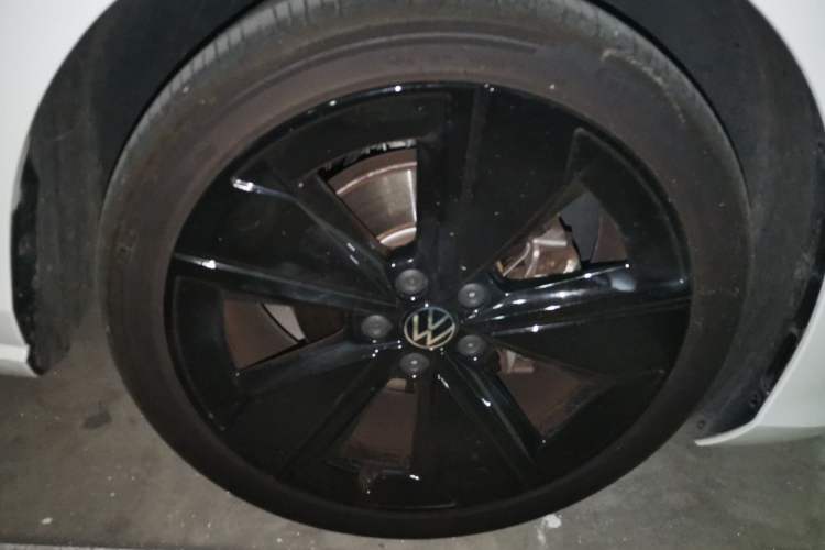 Used Volkswagen Lamando 2026 Lavida L GTS 380TSI Lingfeng Millionth Anniversary Edition Right Front Wheel Hub