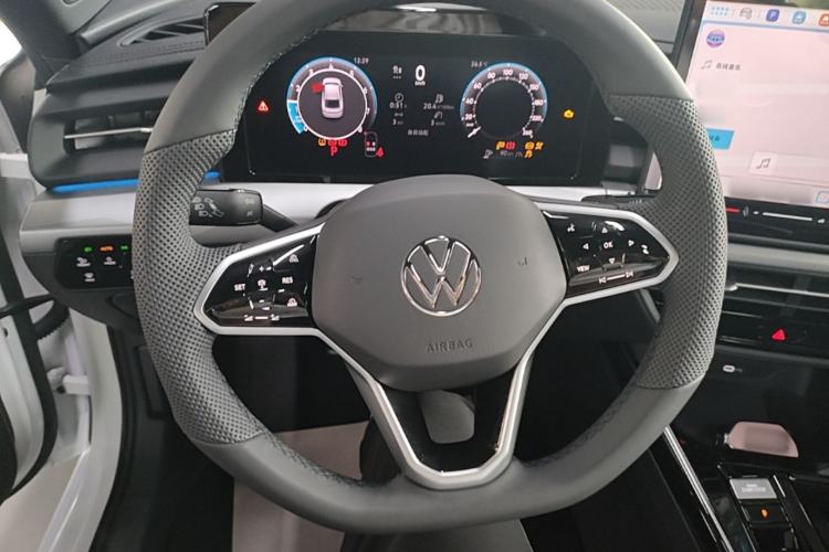 Used Volkswagen Lamando 2026 Lavida L 300TSI Lingfeng Edition Steering Wheel