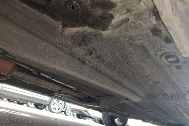 Used Volkswagen Lavida 2008 2.0L Manual Version – Pin Ya Edition Chassis Front Left