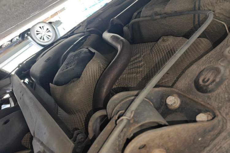 Used Volkswagen Lavida 2008 2.0L Manual Version – Pin Ya Edition Chassis Rear Left