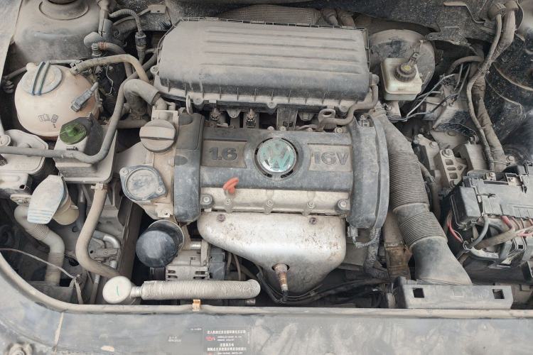 Used Volkswagen Lavida 2008 1.6L Automatic Prestige Edition Engine Bay