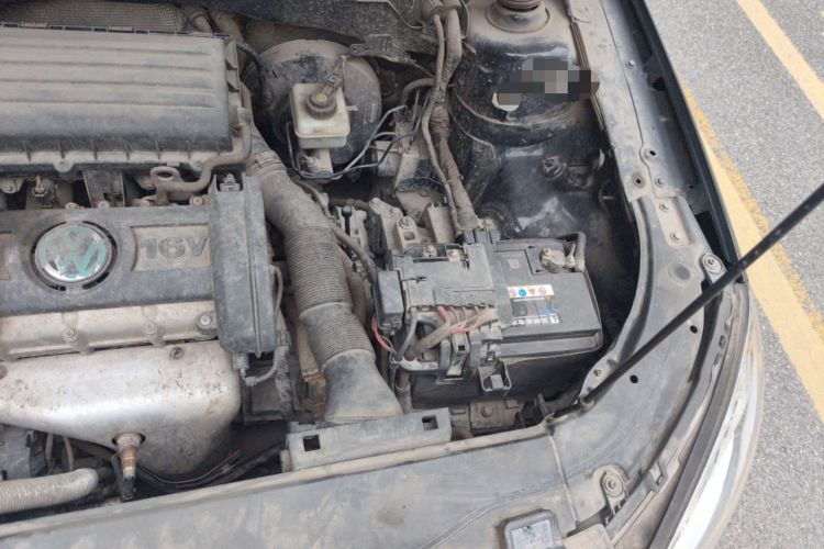 Used Volkswagen Lavida 2008 1.6L Automatic Prestige Edition Engine Bay Left