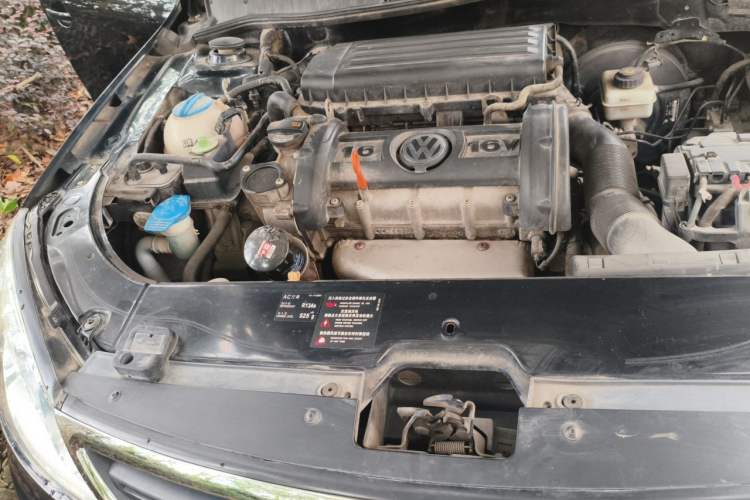 Used Volkswagen Lavida 2008 1.6L Manual Joyful Edition Engine Bay Right