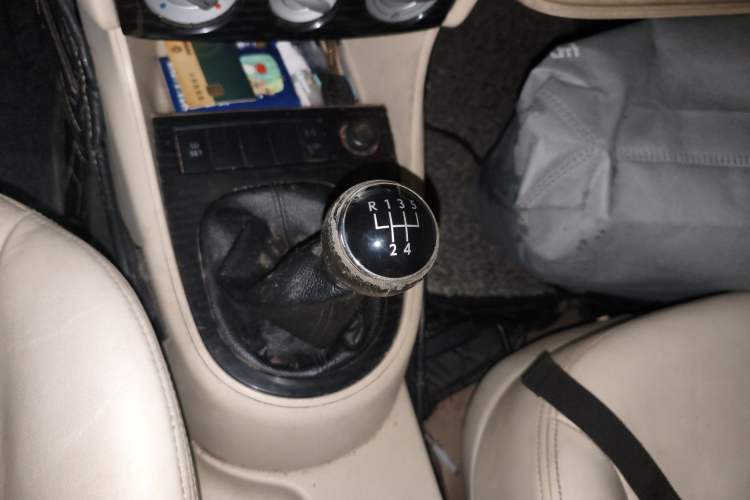 Used Volkswagen Lavida 2008 1.6L Manual Premium Edition Gear Lever