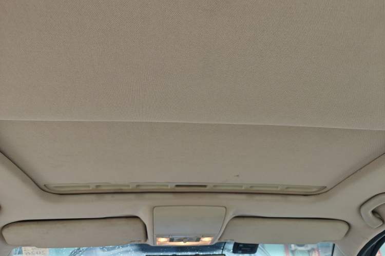 Used Volkswagen Lavida 2008 2.0L Manual Version – Pin Ya Edition Headliner