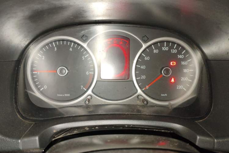 Used Volkswagen Lavida 2008 1.6L Manual Premium Edition Odometer Close Up