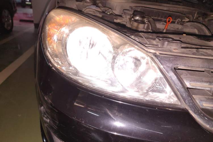 Used Volkswagen Lavida 2008 1.6L Manual Premium Edition Right Front Headlight