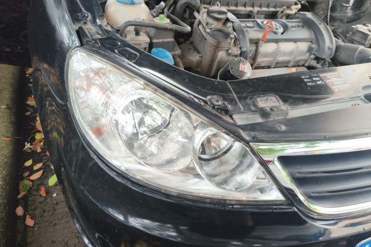 Used Volkswagen Lavida 2008 1.6L Manual Joyful Edition Right Front Headlight