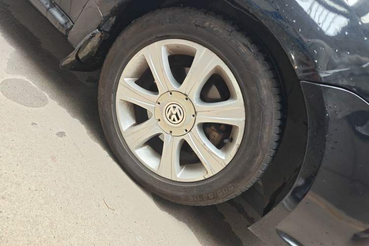 Used Volkswagen Lavida 2008 1.6L Automatic Pinxuan Edition Right Front Wheel Hub