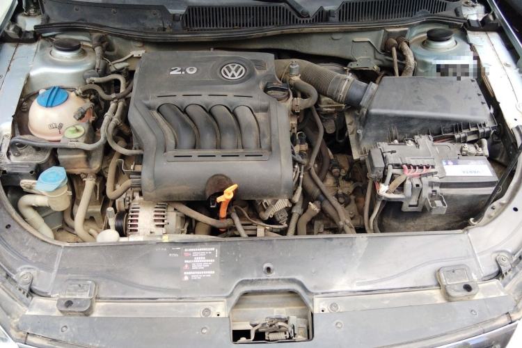 Used Volkswagen Lavida 2008 2.0L Automatic Premium Edition Engine Bay