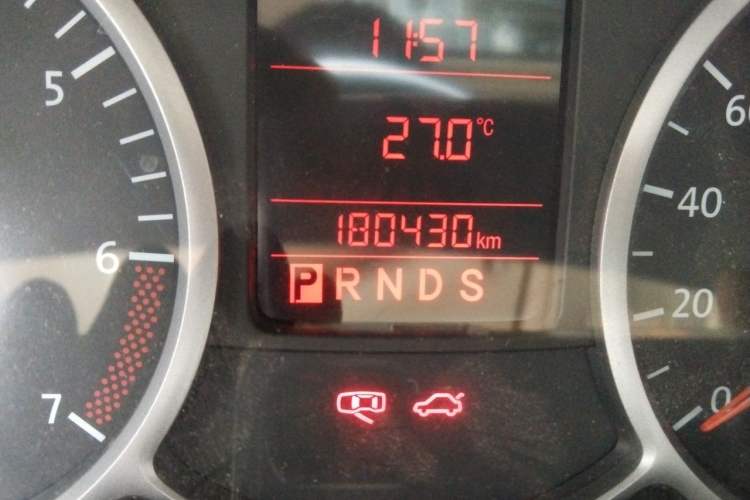 Used Volkswagen Lavida 2008 2.0L Automatic Premium Edition Odometer Close Up