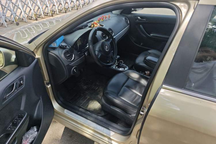 Used Volkswagen Lavida 2008 1.6L Automatic Prestige Edition Driver Seat