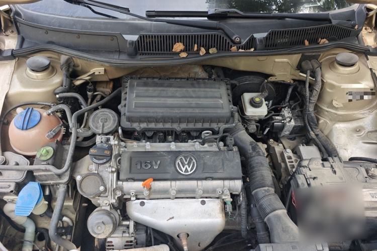 Used Volkswagen Lavida 2008 1.6L Automatic Prestige Edition Engine Bay