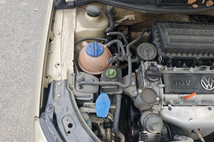 Used Volkswagen Lavida 2008 1.6L Automatic Prestige Edition Engine Bay Right