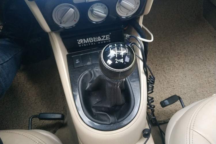 Used Volkswagen Lavida 2008 1.6L Manual Premium Edition Gear Lever
