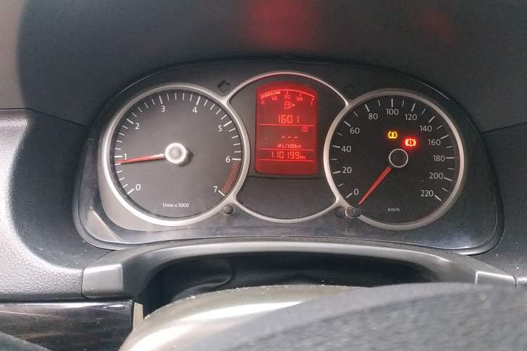 Used Volkswagen Lavida 2008 1.6L Manual Premium Edition Odometer Close Up