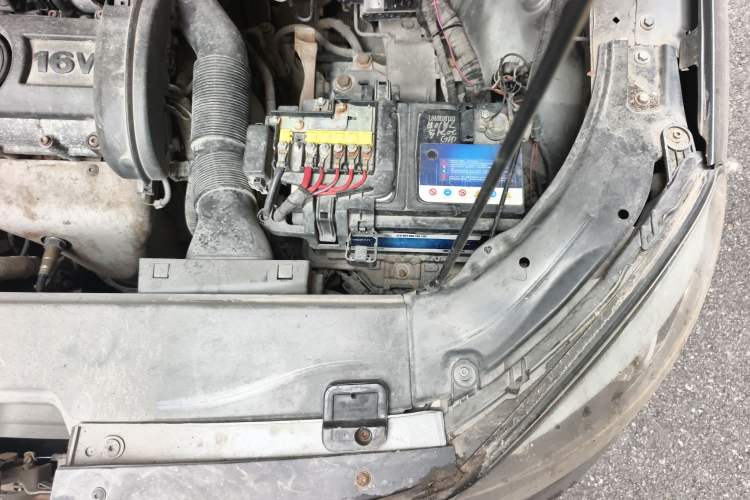 Used Volkswagen Lavida 2008 1.6L Manual Joyful Edition Engine Bay Left