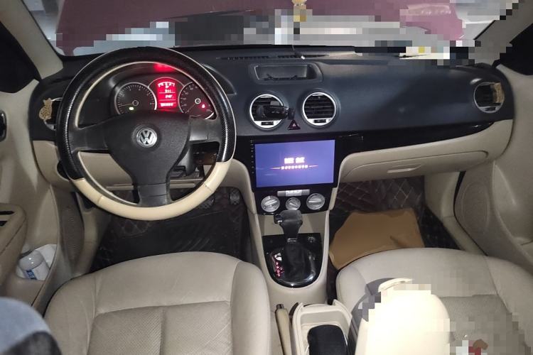 Used Volkswagen Lavida 2008 1.6L Automatic Prestige Edition Center Console