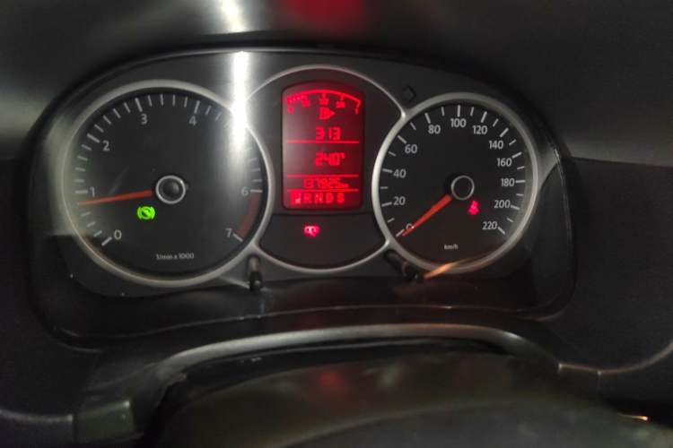 Used Volkswagen Lavida 2008 1.6L Automatic Prestige Edition Odometer Close Up