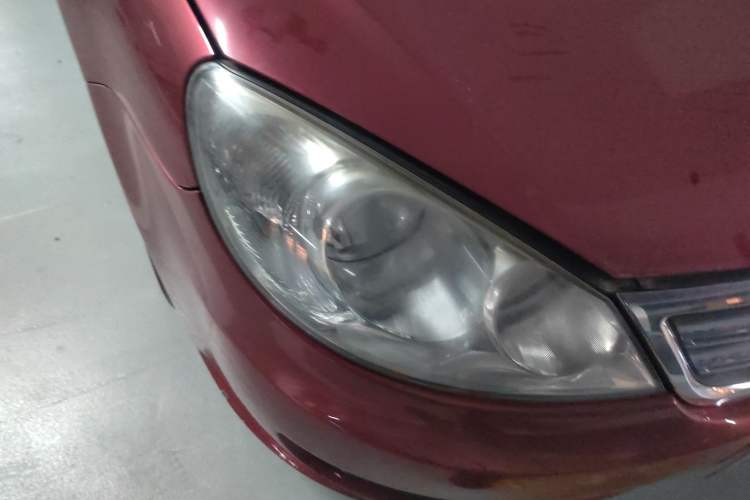 Used Volkswagen Lavida 2008 1.6L Automatic Prestige Edition Right Front Headlight