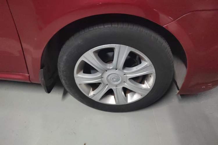 Used Volkswagen Lavida 2008 1.6L Automatic Prestige Edition Right Front Wheel Hub