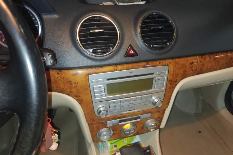 Used Volkswagen Lavida 2008 1.6L Automatic Pinxuan Edition Audio And AC Panel