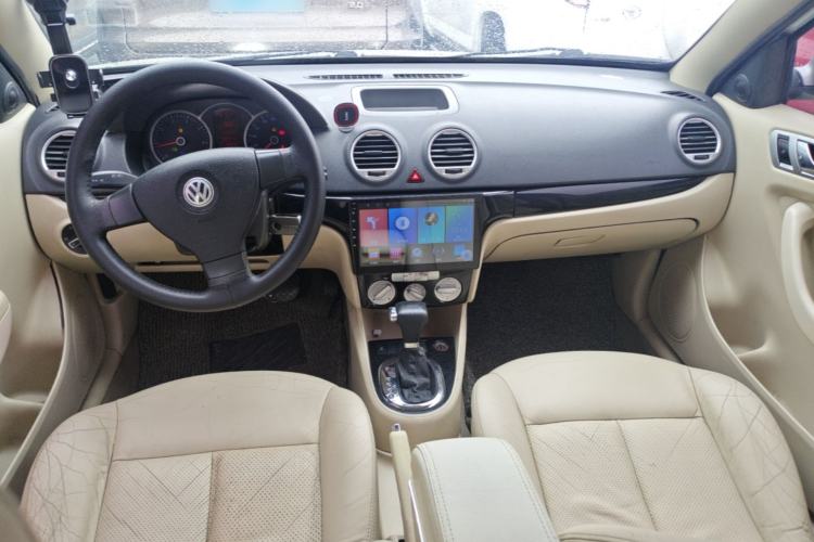 Used Volkswagen Lavida 2008 1.6L Automatic Prestige Edition Center Console