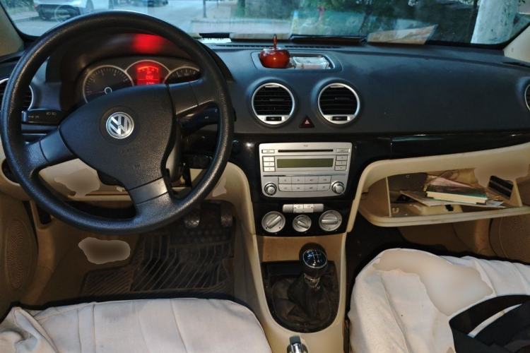 Used Volkswagen Lavida 2008 1.6L Manual Joyful Edition Center Console