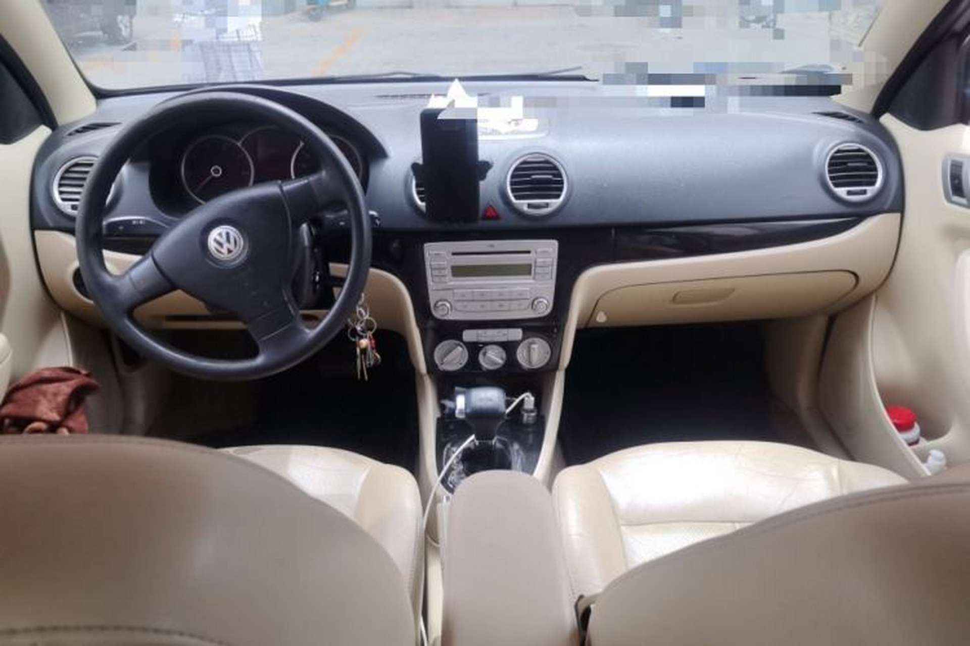 Used Volkswagen Lavida 2008 1.6L Automatic Prestige Edition Center Console