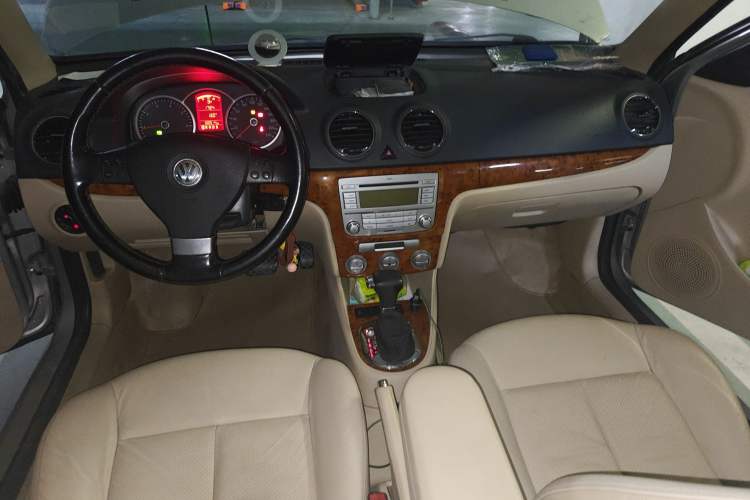Used Volkswagen Lavida 2008 1.6L Automatic Pinxuan Edition Center Console