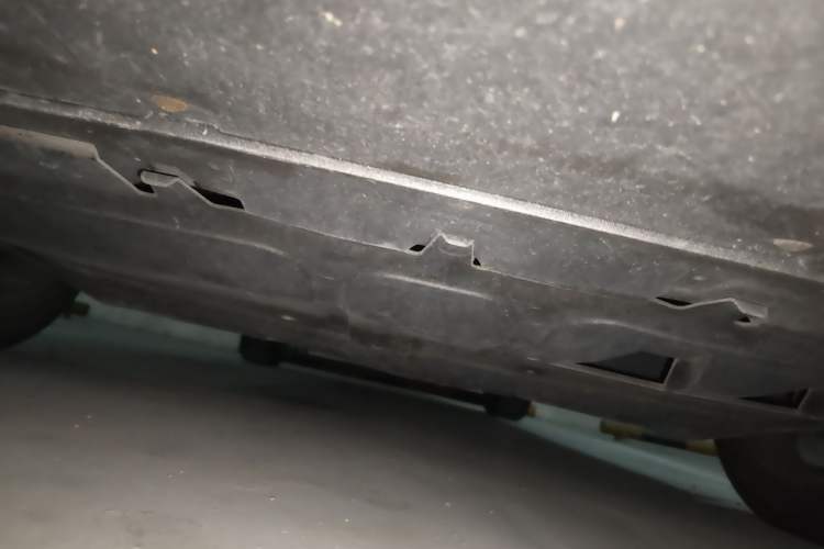 Used Volkswagen Lavida 2008 1.6L Automatic Prestige Edition Chassis Front