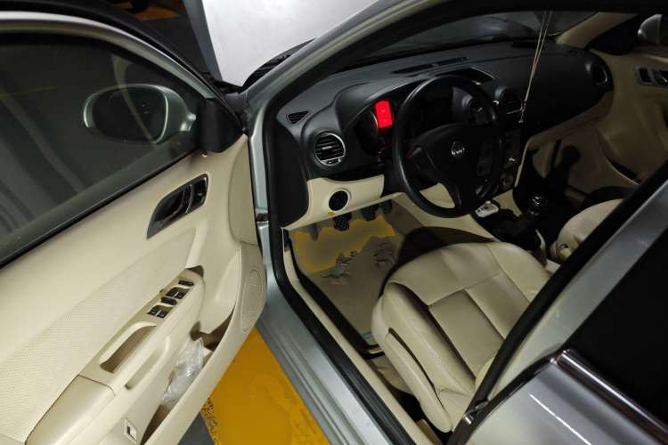 Used Volkswagen Lavida 2008 1.6L Manual Premium Edition Driver Seat