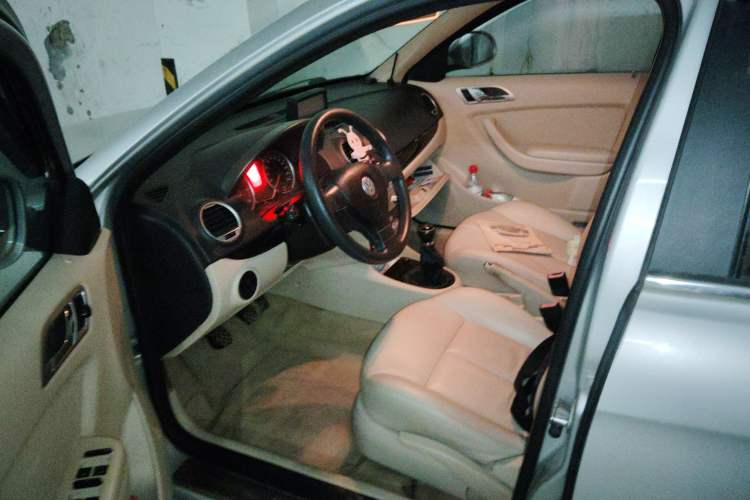 Used Volkswagen Lavida 2008 1.6L Manual Premium Edition Driver Seat