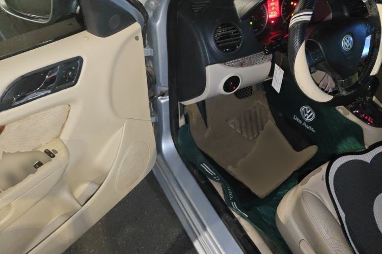 Used Volkswagen Lavida 2008 1.6L Automatic Prestige Edition Driver Seat