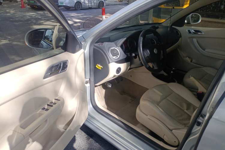 Used Volkswagen Lavida 2008 1.6L Manual Premium Edition Driver Seat