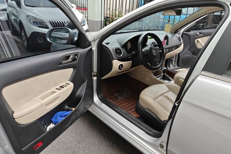 Used Volkswagen Lavida 2008 1.6L Automatic Prestige Edition Driver Seat