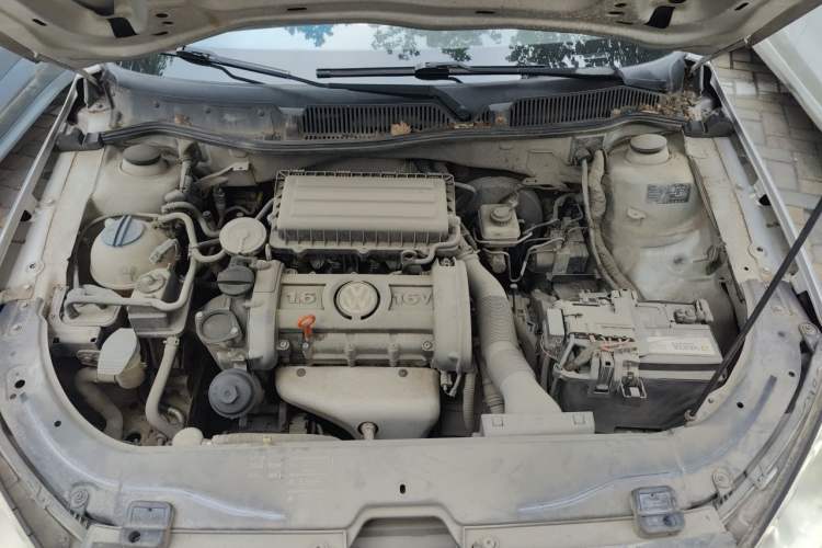 Used Volkswagen Lavida 2008 1.6L Automatic Prestige Edition Engine Bay