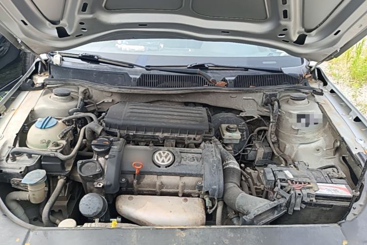 Used Volkswagen Lavida 2008 1.6L Automatic Prestige Edition Engine Bay