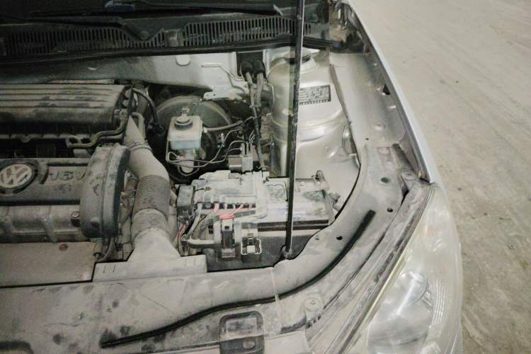 Used Volkswagen Lavida 2008 1.6L Manual Premium Edition Engine Bay Left