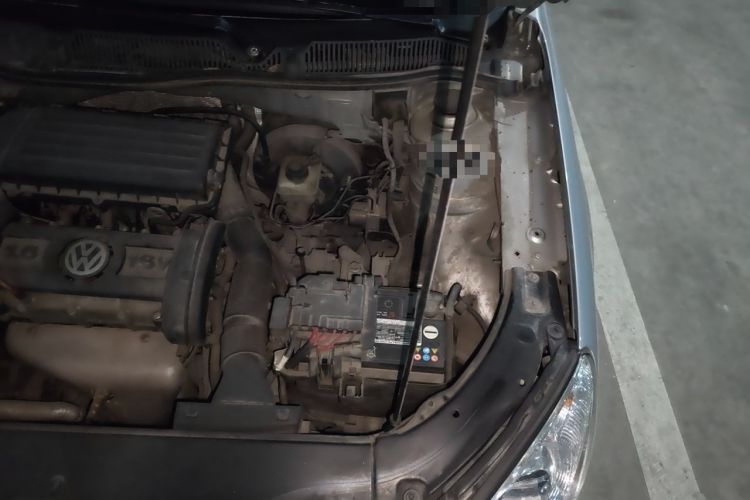 Used Volkswagen Lavida 2008 1.6L Automatic Prestige Edition Engine Bay Left