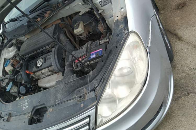 Used Volkswagen Lavida 2008 1.6L Manual Premium Edition Engine Bay Left