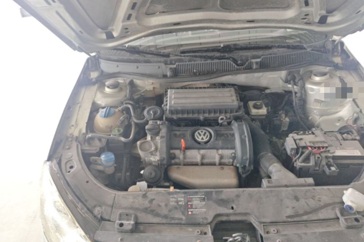 Used Volkswagen Lavida 2008 1.6L Automatic Prestige Edition Engine Bay Right