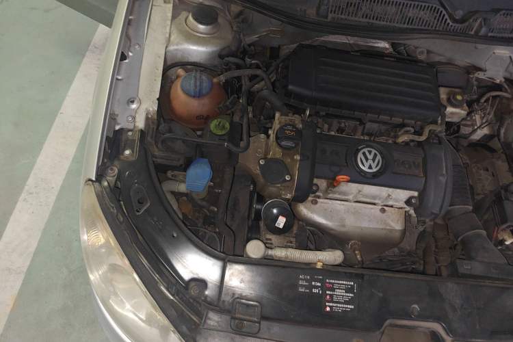 Used Volkswagen Lavida 2008 1.6L Automatic Pinxuan Edition Engine Bay Right
